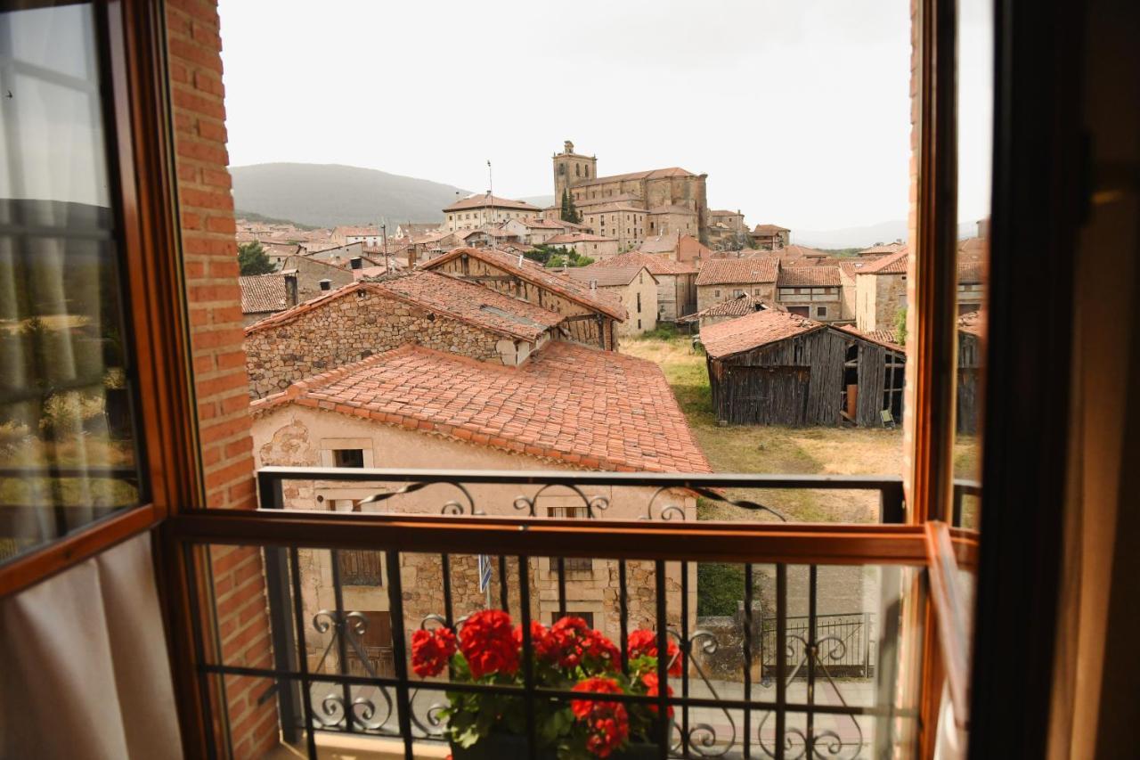 Hotel Rural Villa De ビヌエサ エクステリア 写真